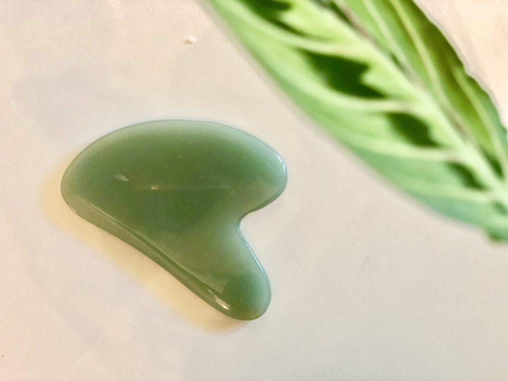 Gua Sha - Face Yoga