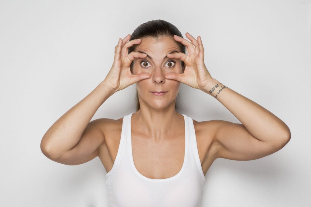 Face Yoga Areti Kafantari eyes